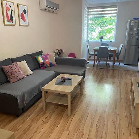 Geri Apartment Burgas Extérieur photo
